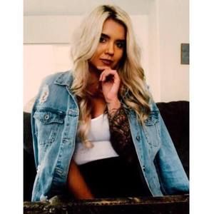 Meet your Posher, Kaitlin